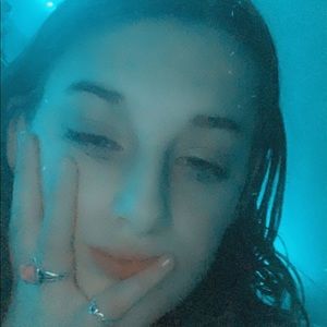 Meet your Posher, Elle